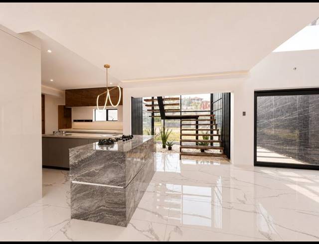 5 BEDROOM HOUSE FOR SALE IN BIRDWOOD ESTATE